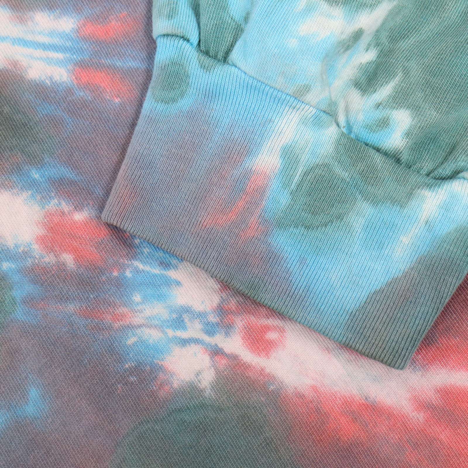 Gosha Rubchinskiy エイリアン 長袖Tシャツ 楽天市場】GOSHA