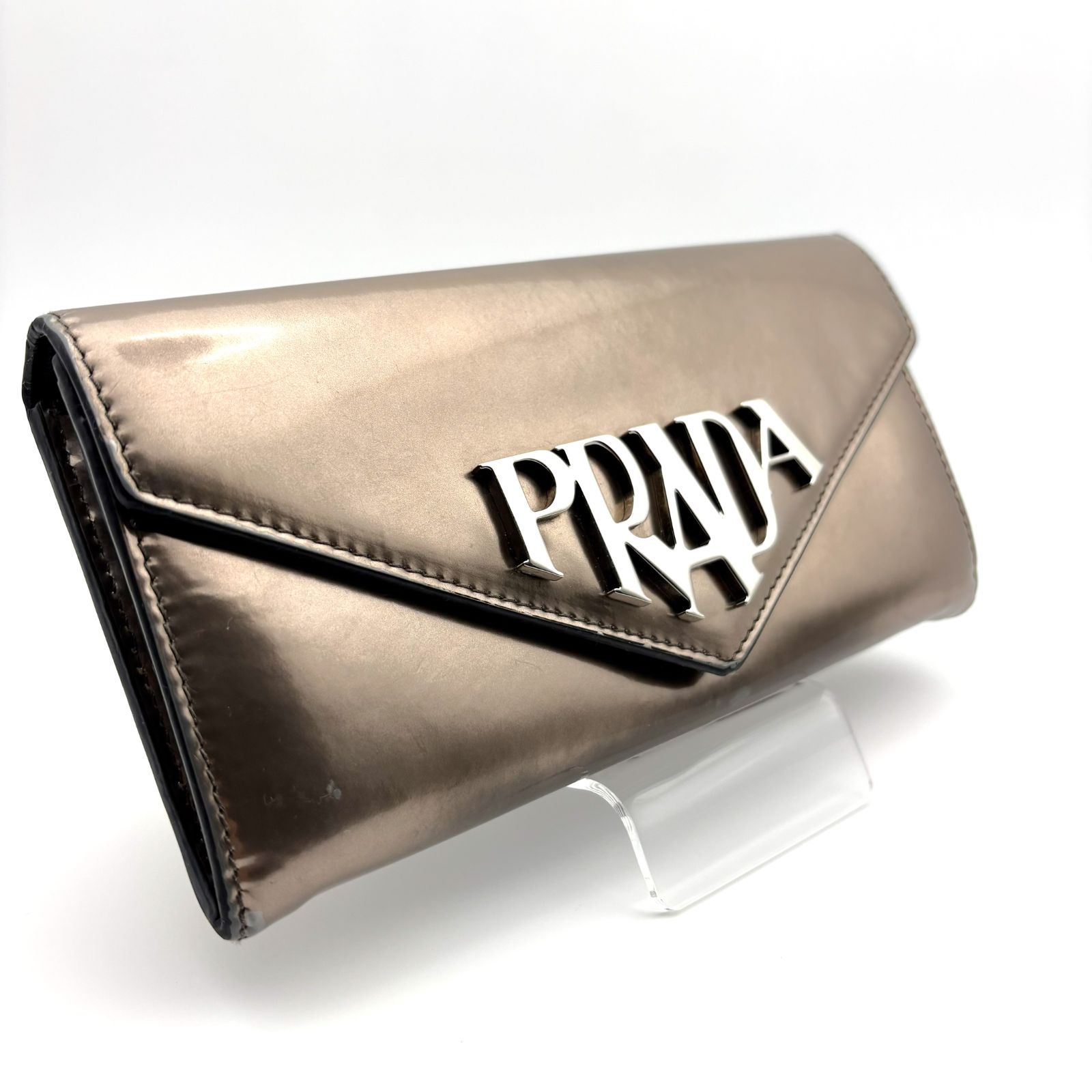 良品 】PRADA プラダ フラップ長財布 1MH037 エナメル パテントレザー