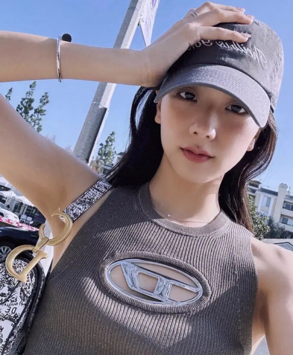 DIESEL ノースリーブ ニット タンクトップ サーモンベージュ 10,324円