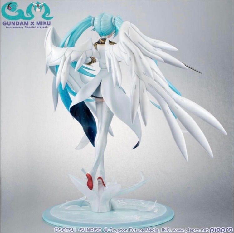 【未開封】Lucrea 初音ミク×ウイングガンダムゼロ EW[メガハウス] 未開封 Lucrea 機動戦士ガンダム45周年×初音ミク 初音ミク×ウイング