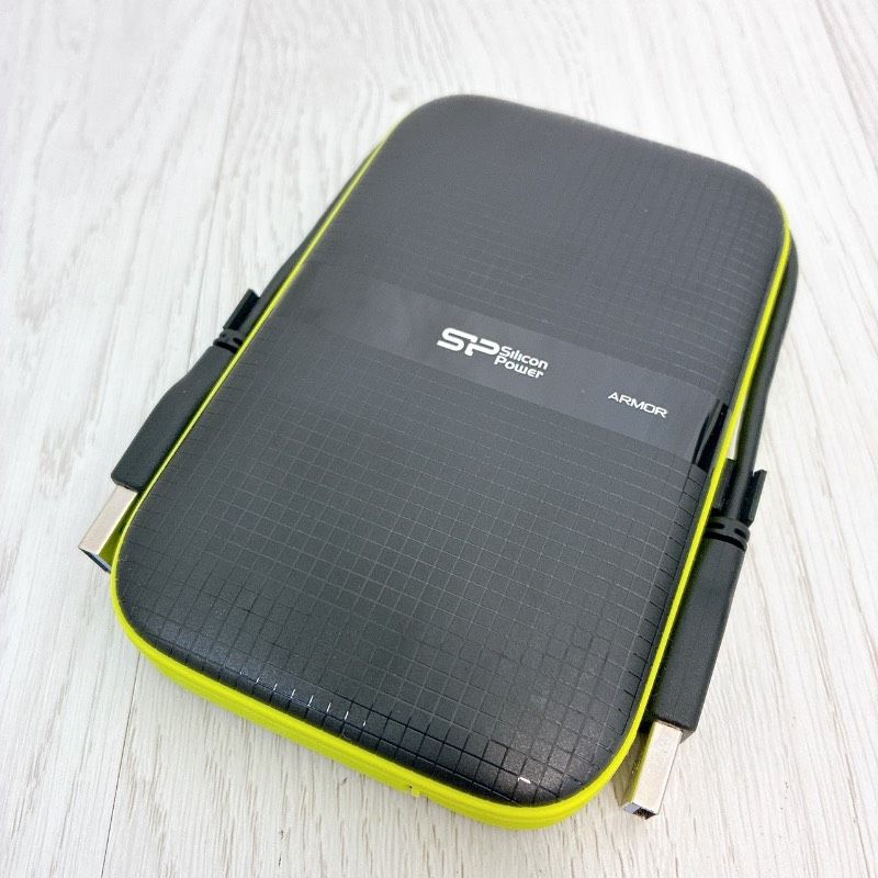 未使用級 0時間 シリコンパワー ポータブルHDD 2TB 2.5インチ USB3.0対応 IPX4 防水 耐衝撃 PS4 動作確認済
