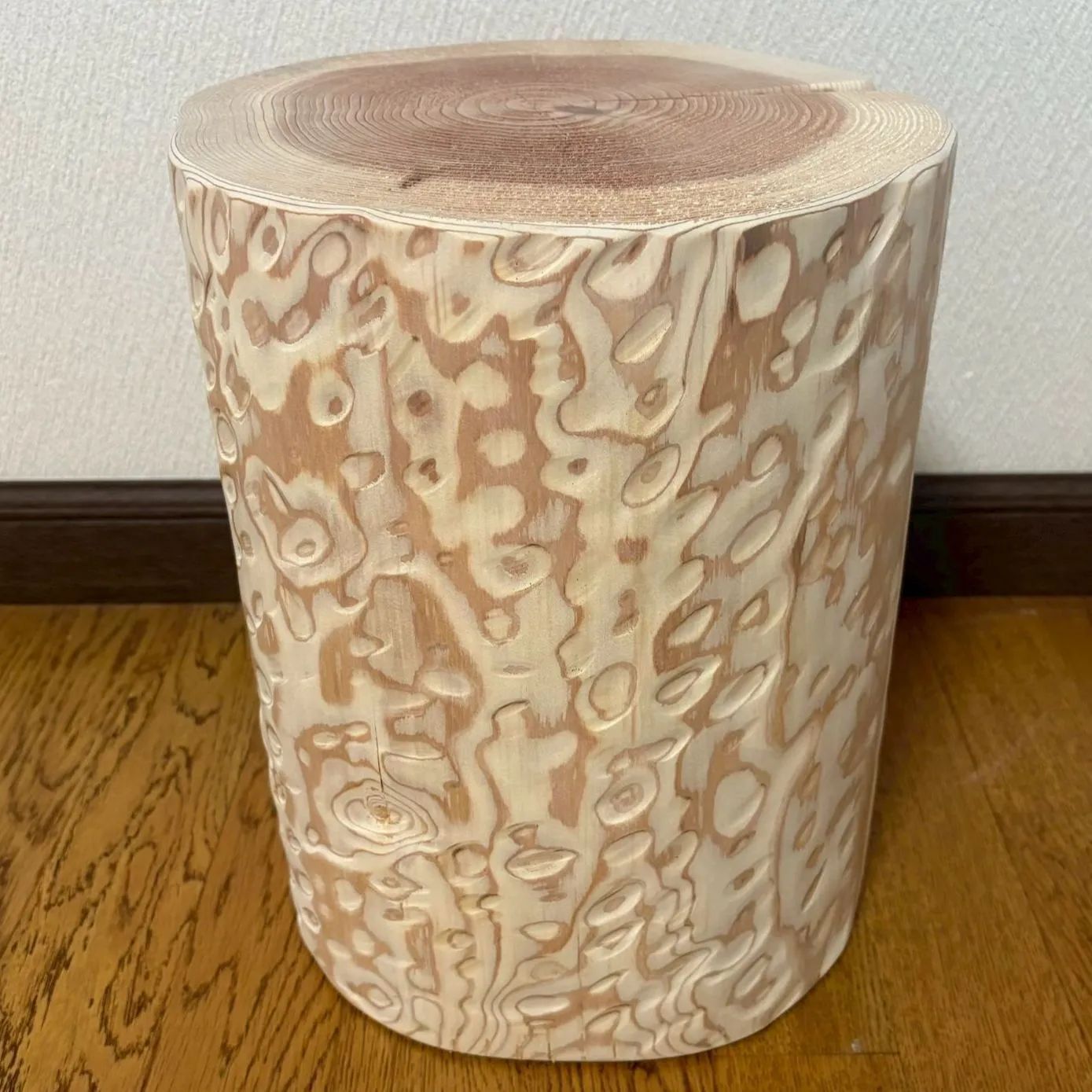 杉　切り株スツール　ディスプレイ台　丸太スツール　椅子