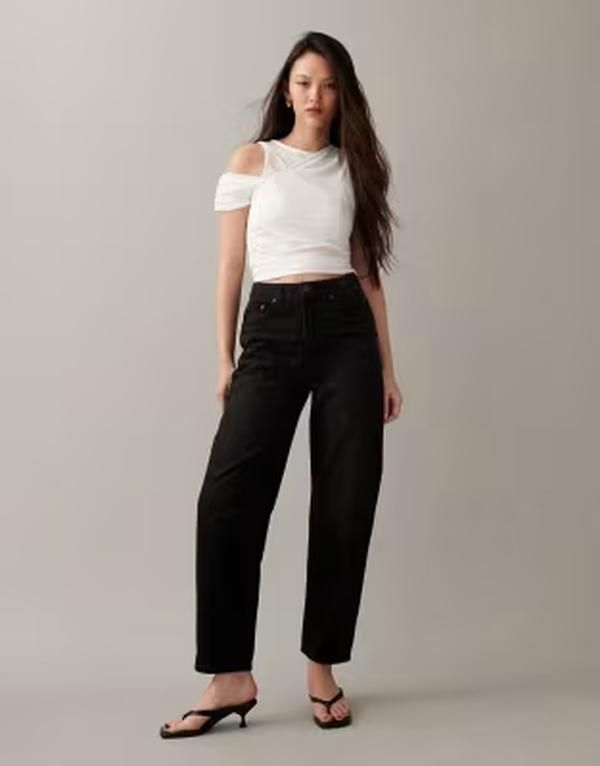 エイソス レディース ボトムス デニムパンツ ジーンズ ASOS DESIGN high rise relaxed mom jeans Black ブラック