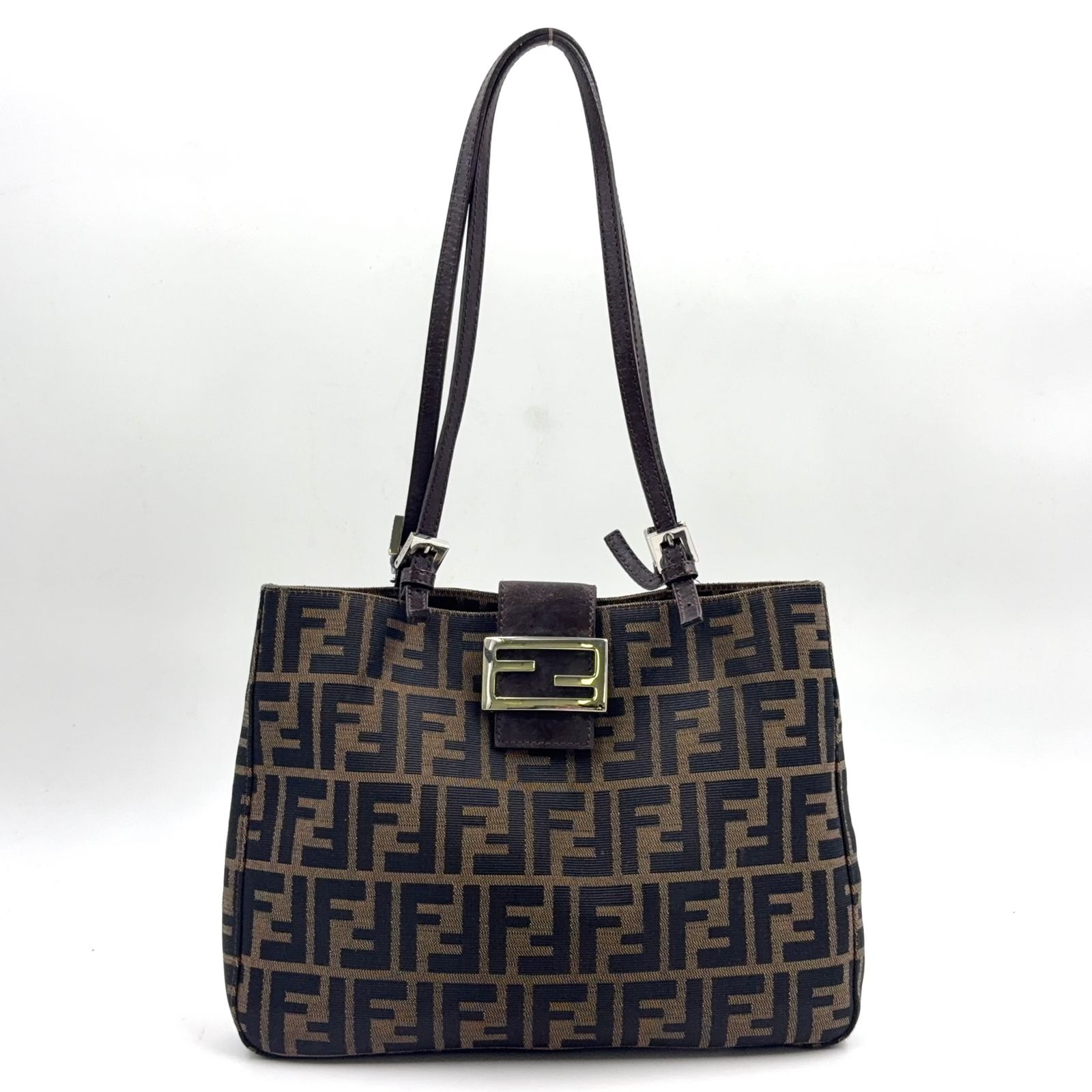 【新着】FENDI ズッカ柄 ロゴバックル レザー、キャンバス ダークブラウン、ブラウン ハンドバッグ シルバー