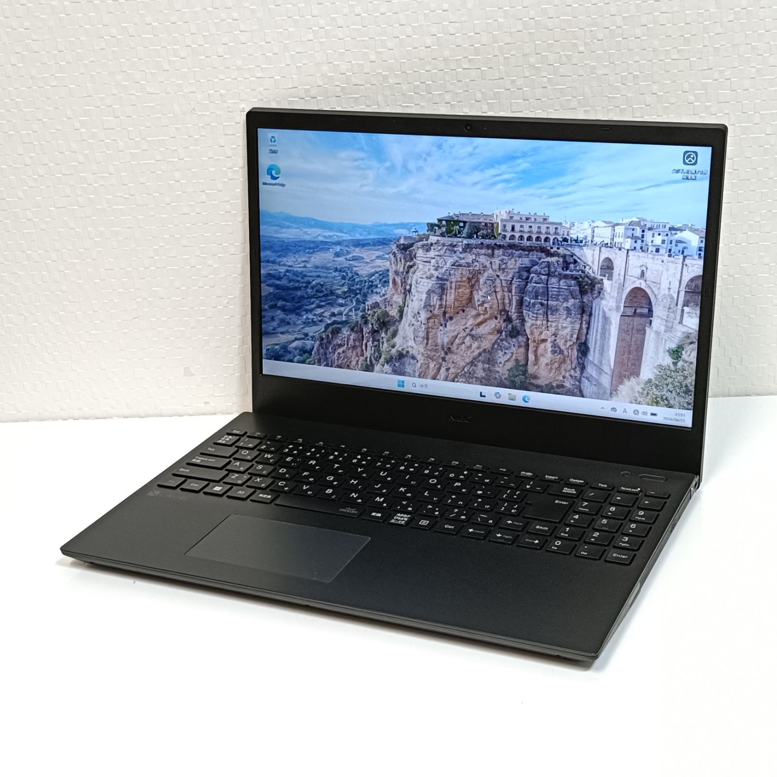 NEC LAVIE ノートPC Windows11 SSD搭載 初期化済 2023年製 NEC LAVIE Windows11 SSD256GB - メルカリ