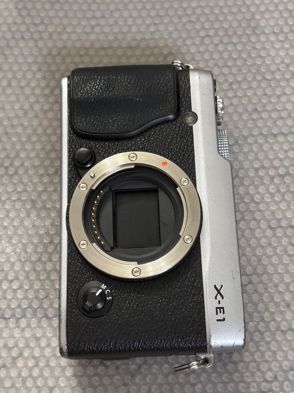 FUJIFILM X-E1 ボディ　　26041122