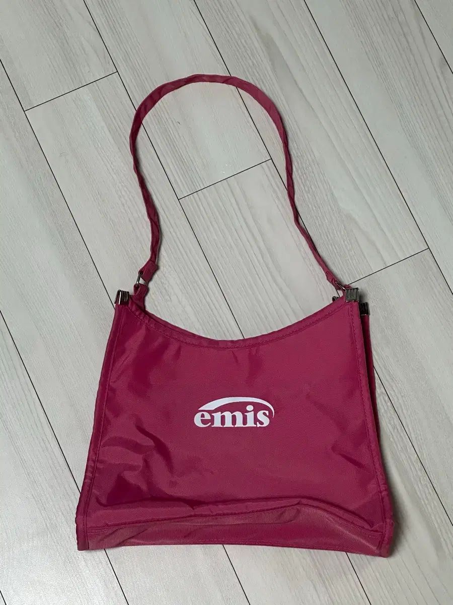 エミス EMIS ピンク ショルダーバッグ
