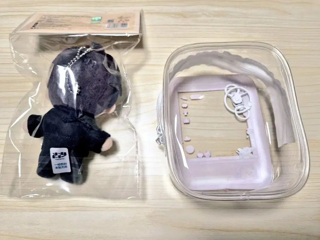 下ハウチュ ぬい ぬいぐるみ + 専用 ポーチ LOVE & DEEPSPACE 럽딥 出品 下ハウチュ ぬい ぬいぐるみ + 専用 ポーチ LOVE & DEEPSPACE 럽딥 出品