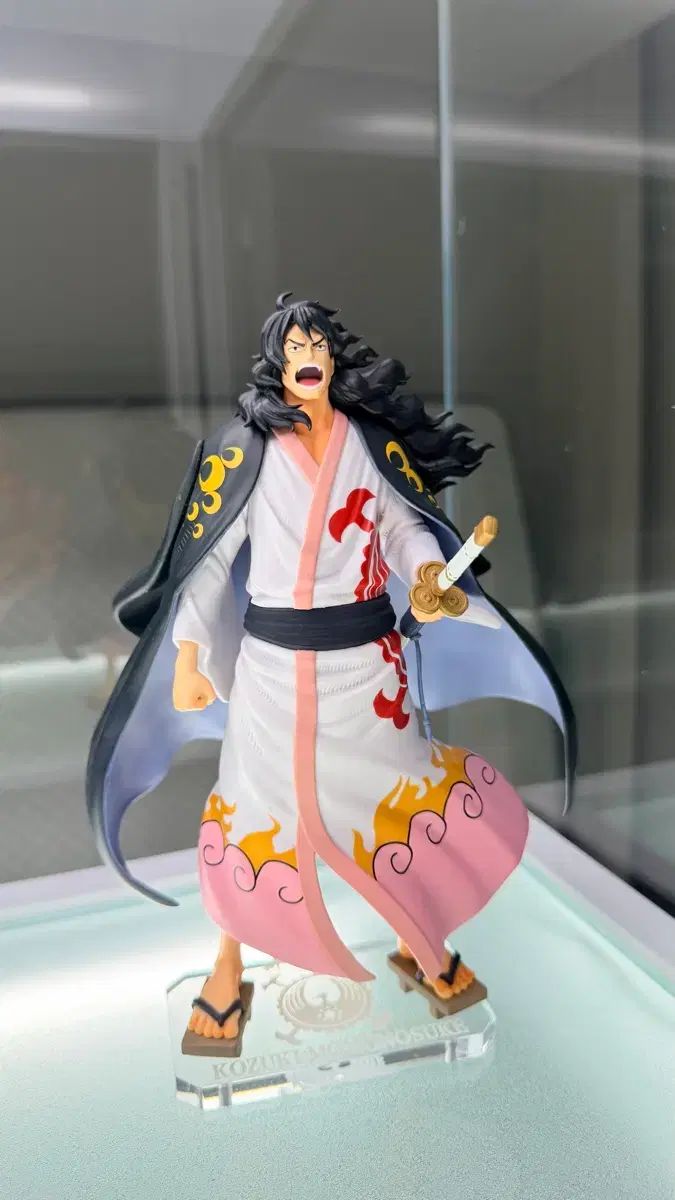ONE PIECE モモONE フィギュア