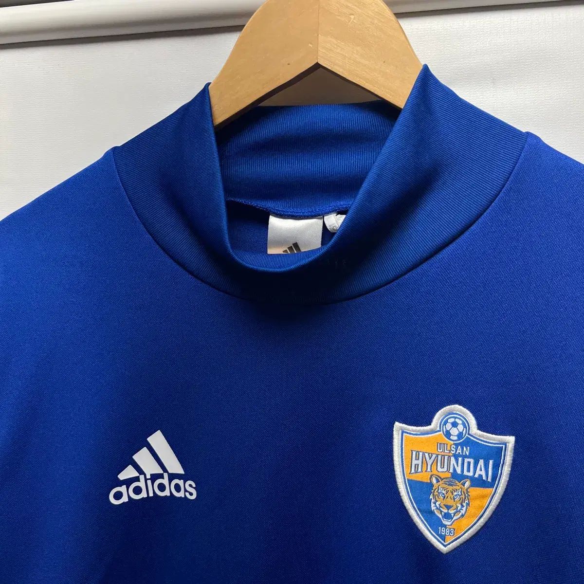 正規品/110 アディダス 蔚山現代（ウルサンゲンダイ）FC トレーナー シェルトップ ウォームアップ