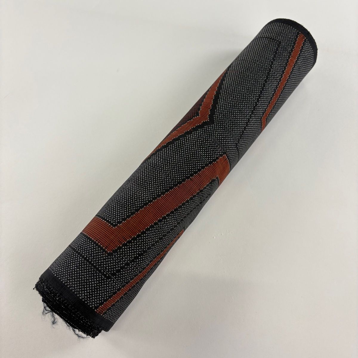 反物 秀品 紬 菱 幾何学 黒灰 正絹 【中古】