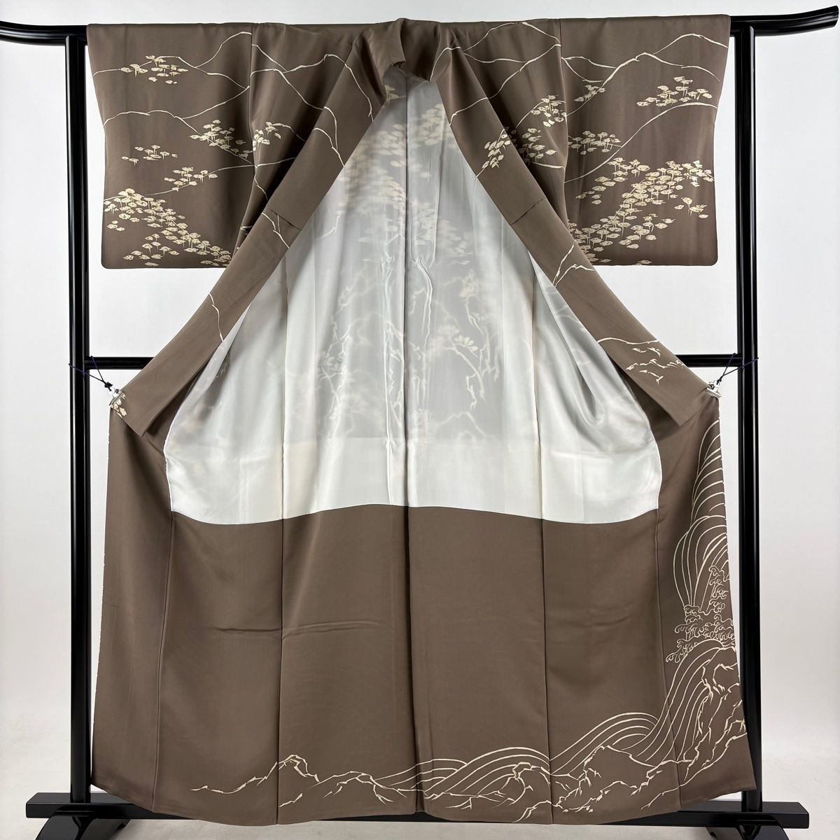 訪問着 身丈159cm 裄丈62cm S 袷 花筏 枝花 金彩 灰茶 正絹 秀品 【中古】 訪問着 身丈159cm 裄丈62cm S 袷 花筏 枝花 金彩 灰茶 正絹 秀品 【中古】