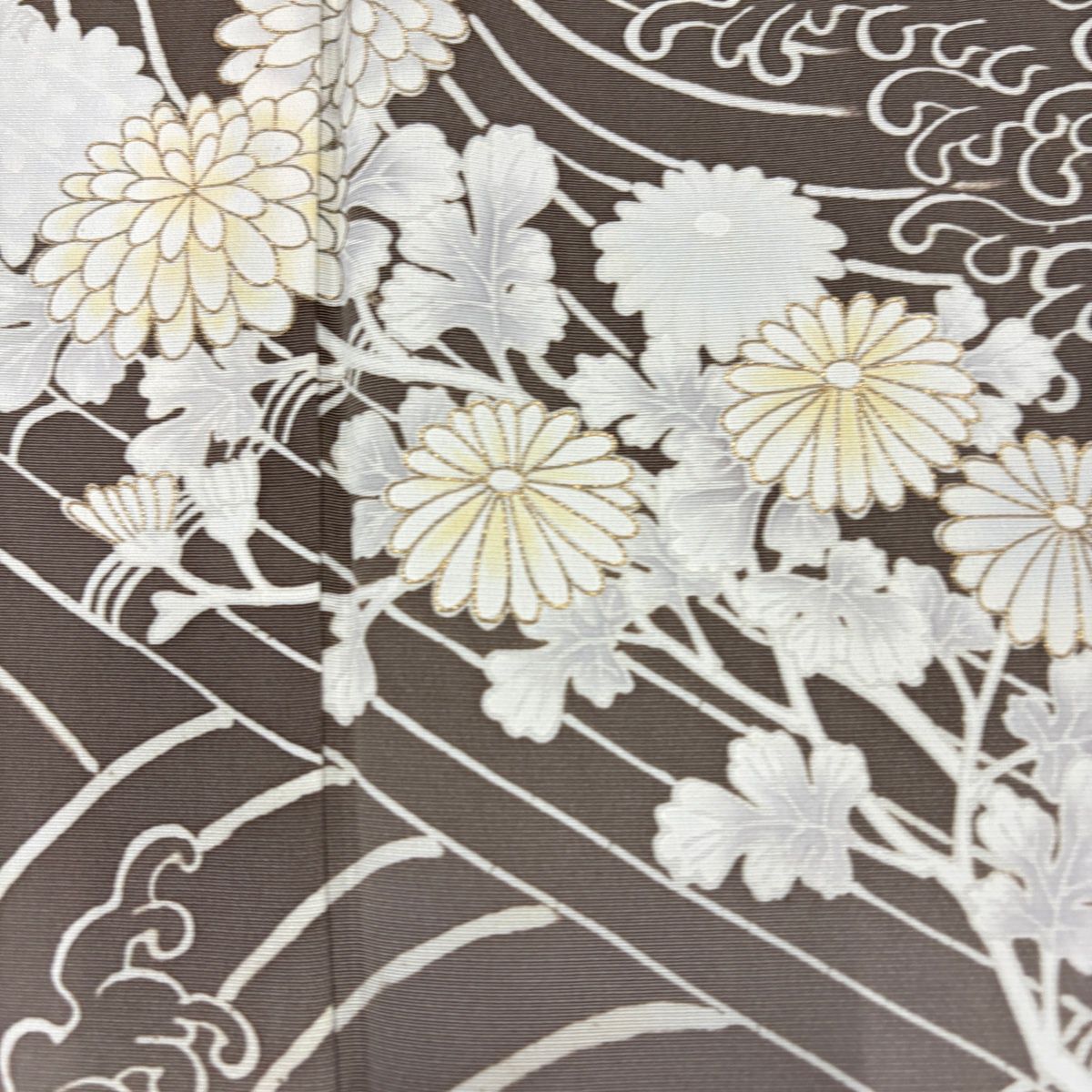 訪問着 身丈159cm 裄丈62cm S 袷 花筏 枝花 金彩 灰茶 正絹 秀品 【中古】 訪問着 身丈159cm 裄丈62cm S 袷 花筏 枝花 金彩 灰茶 正絹 秀品 【中古】