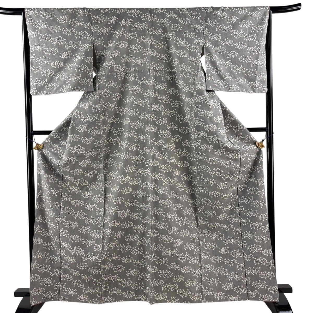 【美品】 小紋 身丈165cm 裄丈65.5cm M 袷 紬地 草花 灰色 正絹 秀品 【中古】