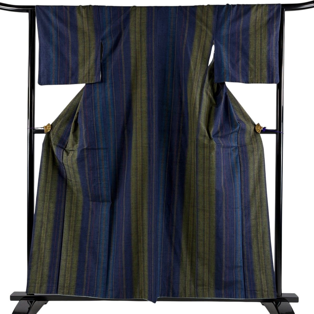 【美品】 紬 身丈158cm 裄丈65cm M 袷 証紙 縦縞 青紫 正絹 秀品 【中古】