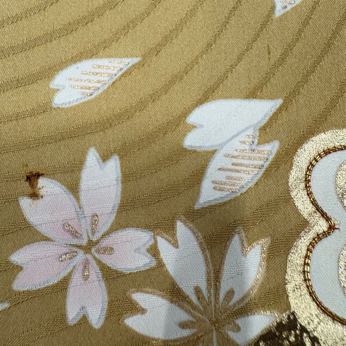振袖 身丈161.5cm 裄丈67.5cm L 袷 桜 ヱ霞 金糸 金銀彩 茶緑色 正絹 秀品 【中古】 振袖 身丈161.5cm 裄丈67.5cm L 袷 桜 ヱ霞 金糸 金銀彩 茶緑色 正絹 秀品 【中古】