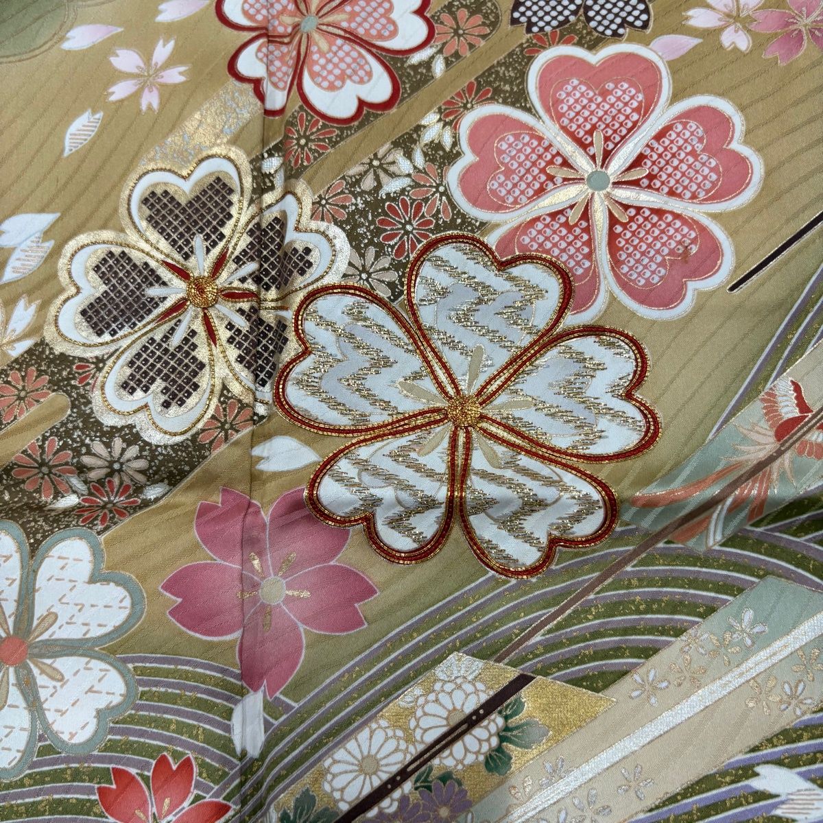 振袖 身丈161.5cm 裄丈67.5cm L 袷 桜 ヱ霞 金糸 金銀彩 茶緑色 正絹 秀品 【中古】 振袖 身丈161.5cm 裄丈67.5cm L 袷 桜 ヱ霞 金糸 金銀彩 茶緑色 正絹 秀品 【中古】
