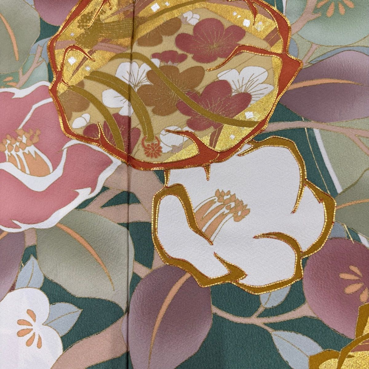 振袖 身丈161cm 裄丈65cm M 袷 椿 橘 金糸 金銀彩 緑 正絹 秀品 【中古】 振袖 身丈161cm 裄丈65cm M 袷 椿 橘 金糸 金銀彩 緑 正絹 秀品 【中古】