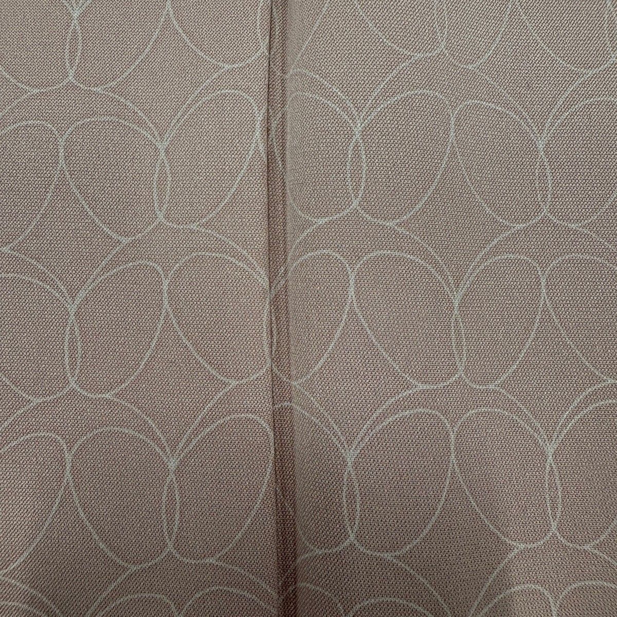 【美品】 小紋 身丈165cm 裄丈62cm S 袷 幾何学模様｀ ピンクベージュ 正絹 秀品 【中古】