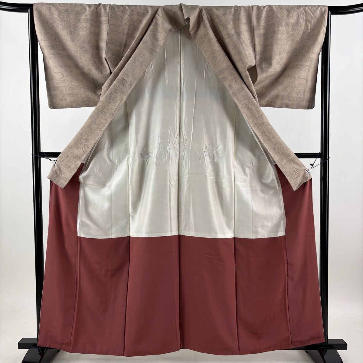 【美品】 紬 身丈160cm 裄丈64cm M 袷 草花 ヱ霞 薄茶色 正絹 秀品 【中古】