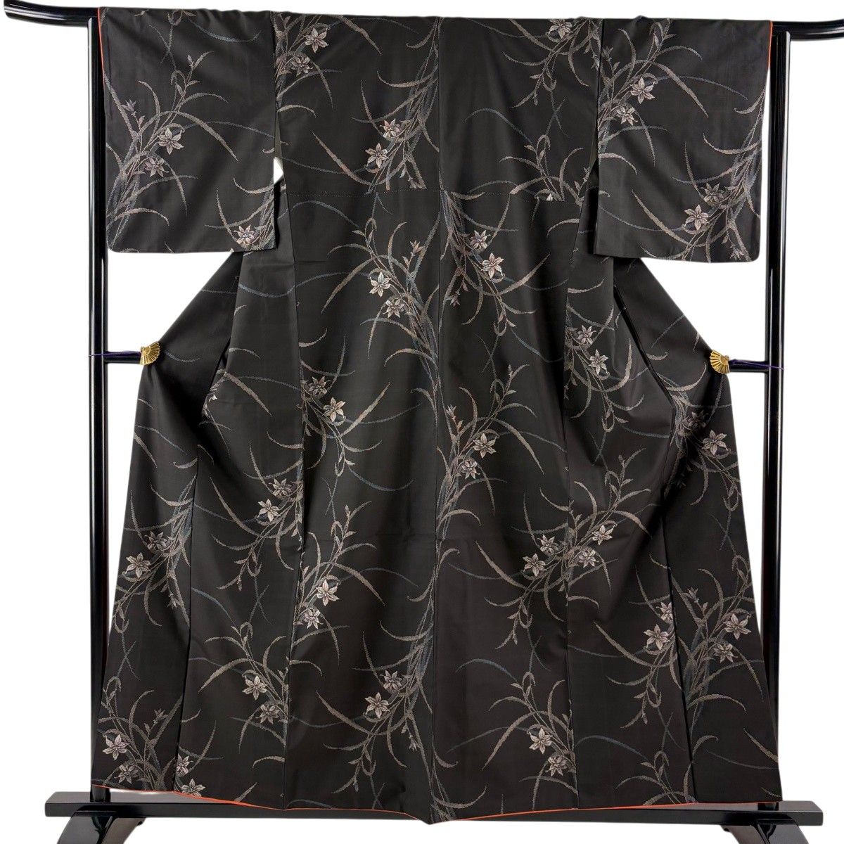 【美品】 紬 身丈160cm 裄丈64cm M 袷 草花 墨色 正絹 秀品 【中古】