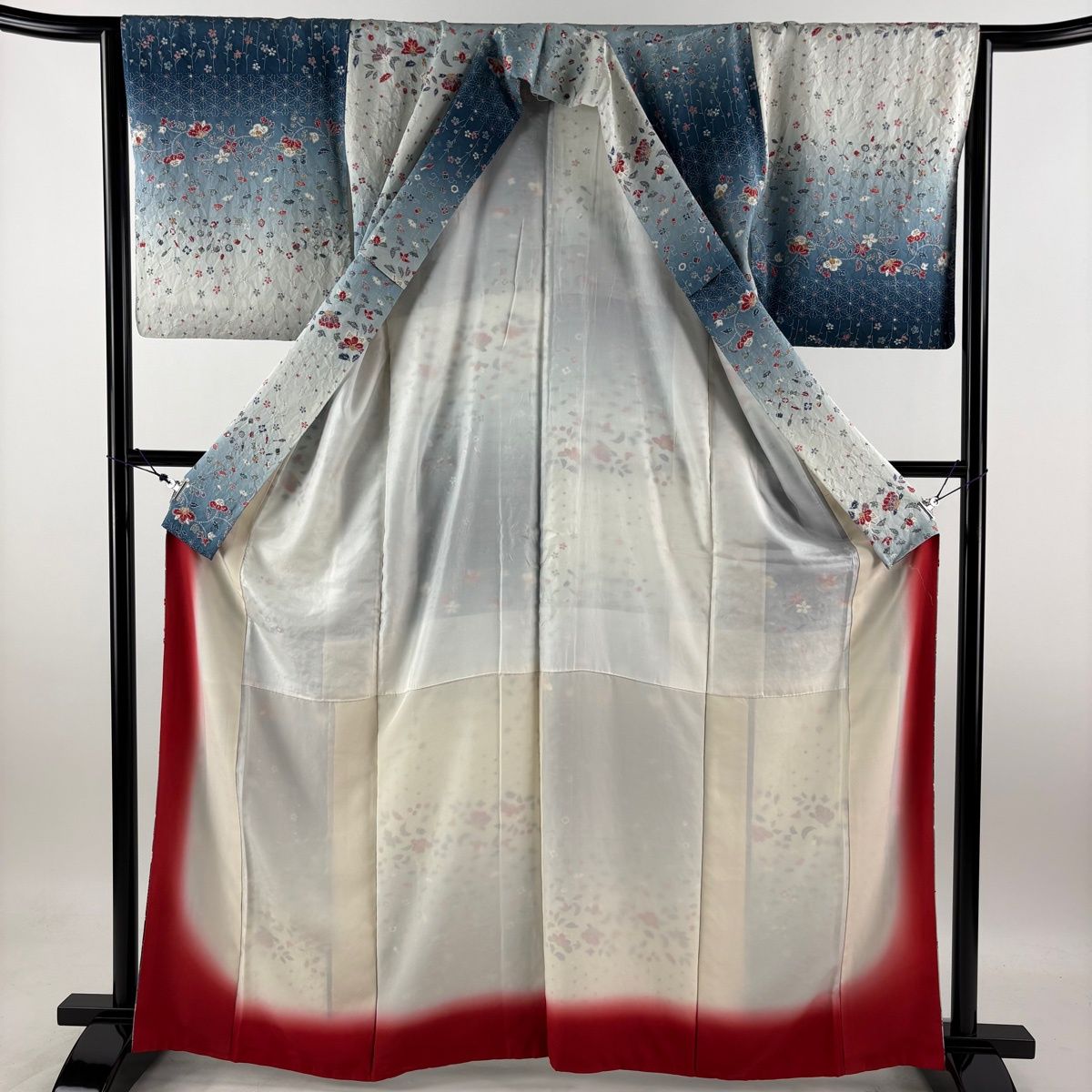 【美品】 小紋 身丈163.5cm 裄丈64cm M 袷 草花 麻の葉 ぼかし 青灰色 正絹 秀品 【中古】