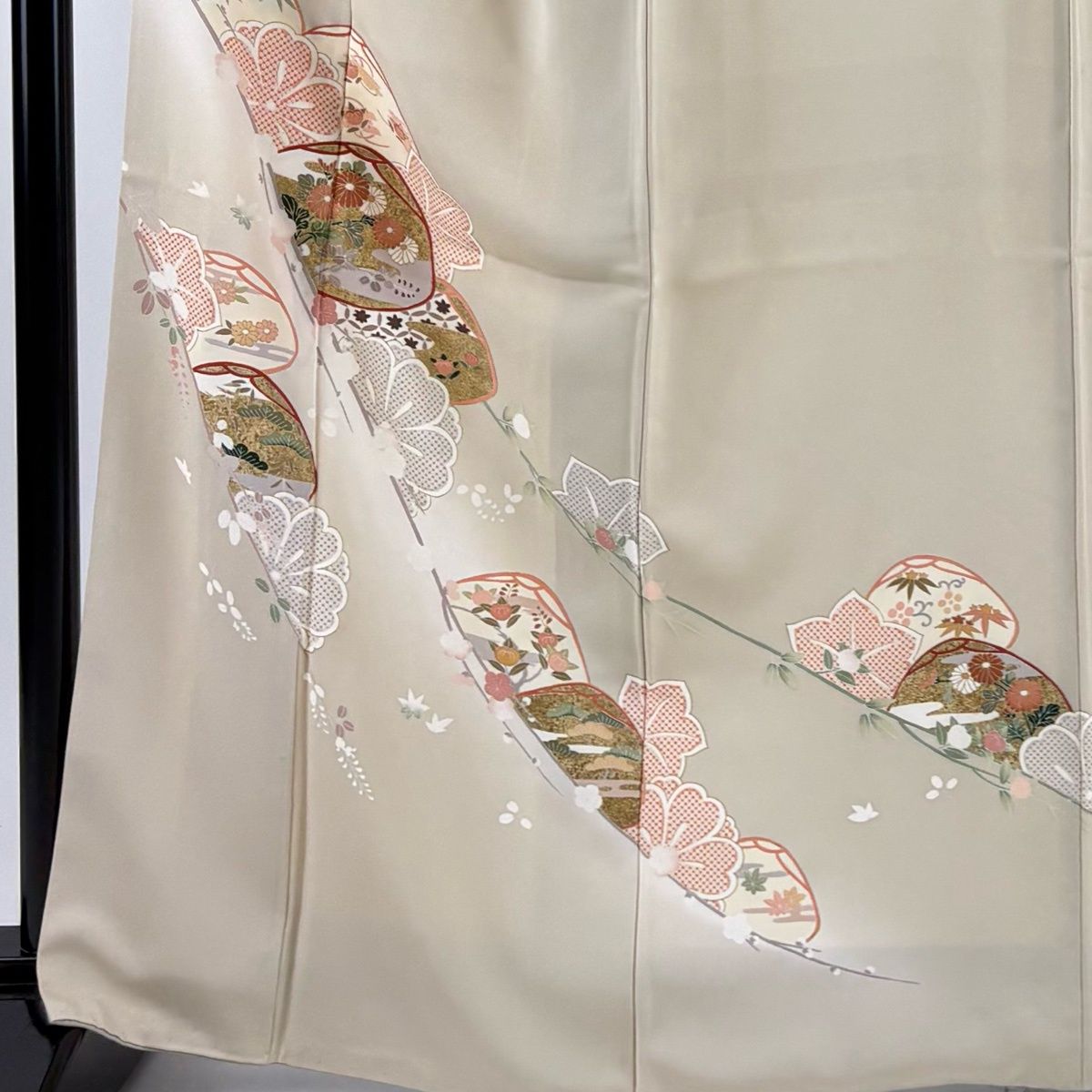訪問着 身丈164cm 裄丈66cm M 袷 草花 松竹梅 金彩 ぼかし ベージュ 正絹 秀品 【中古】