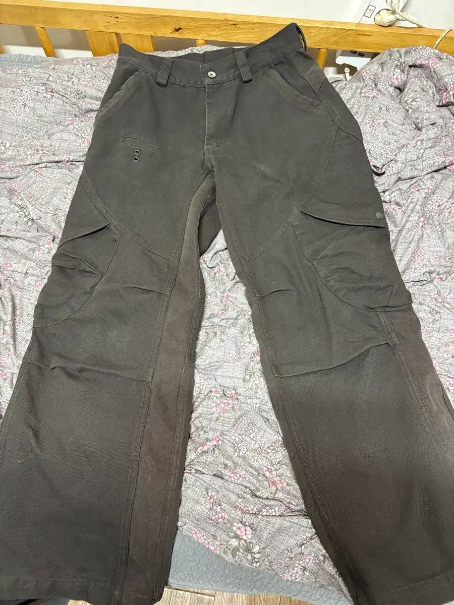 M) イグノタ コア14 シェル カーゴ パンツ 砂色 出品
