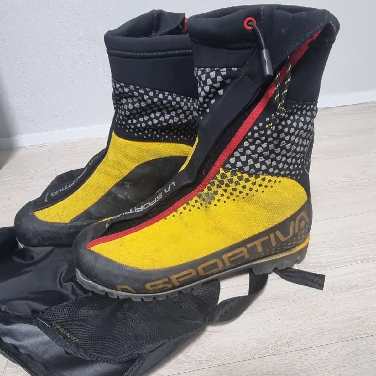 スポルティバ バトゥーラ 2 0 GTX アイスクライミングシューズ