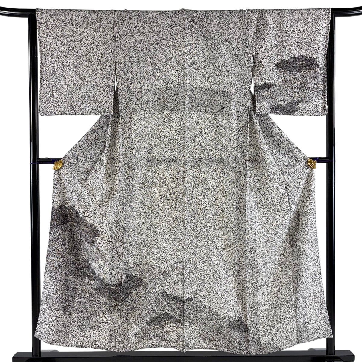 付下げ 身丈154cm 裄丈64.5cm M 単衣 芝 霞 金彩 灰白 正絹 秀品 【中古】