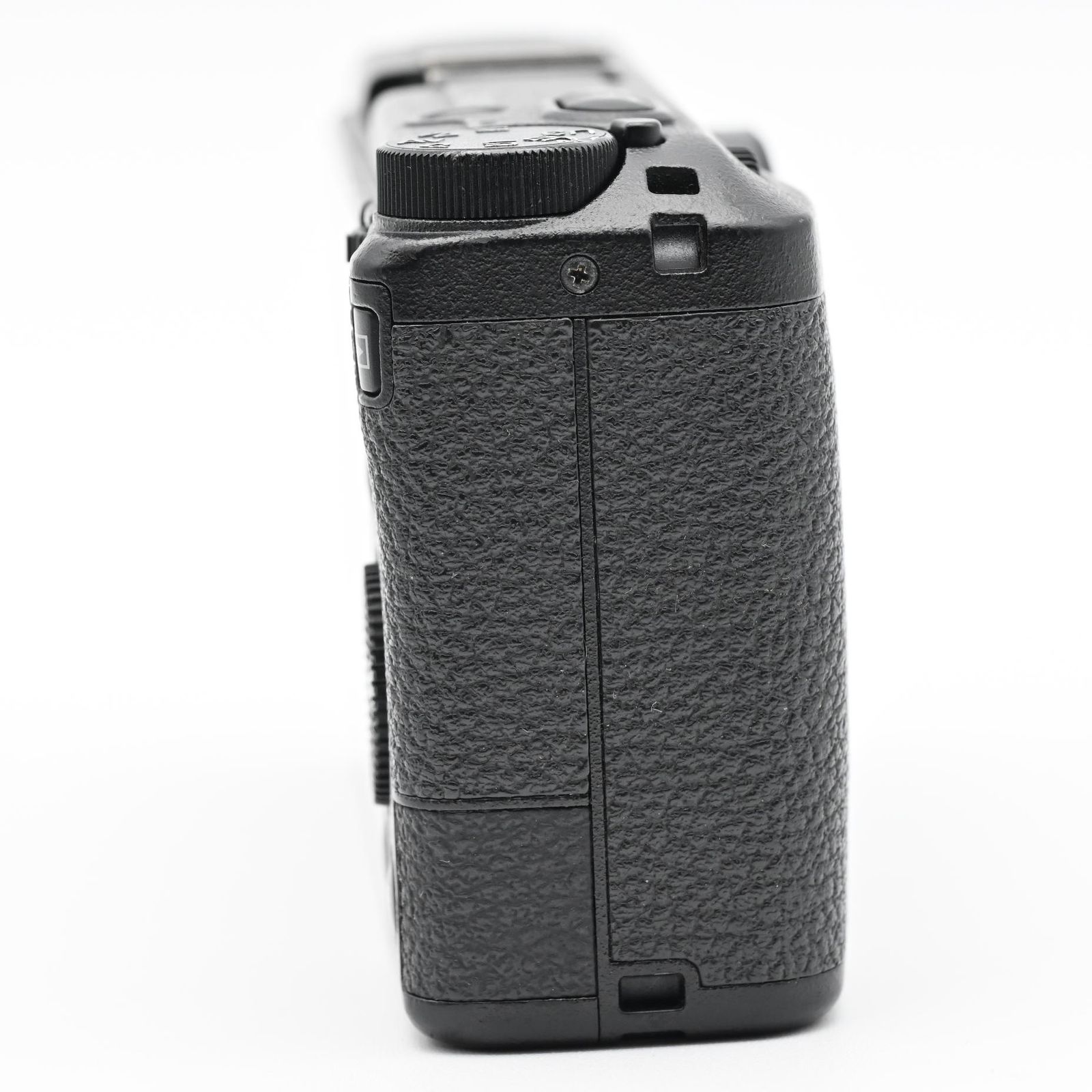 RICOH GR III ショット数 5903回 別売り充電器BJ-11付 - メルカリ