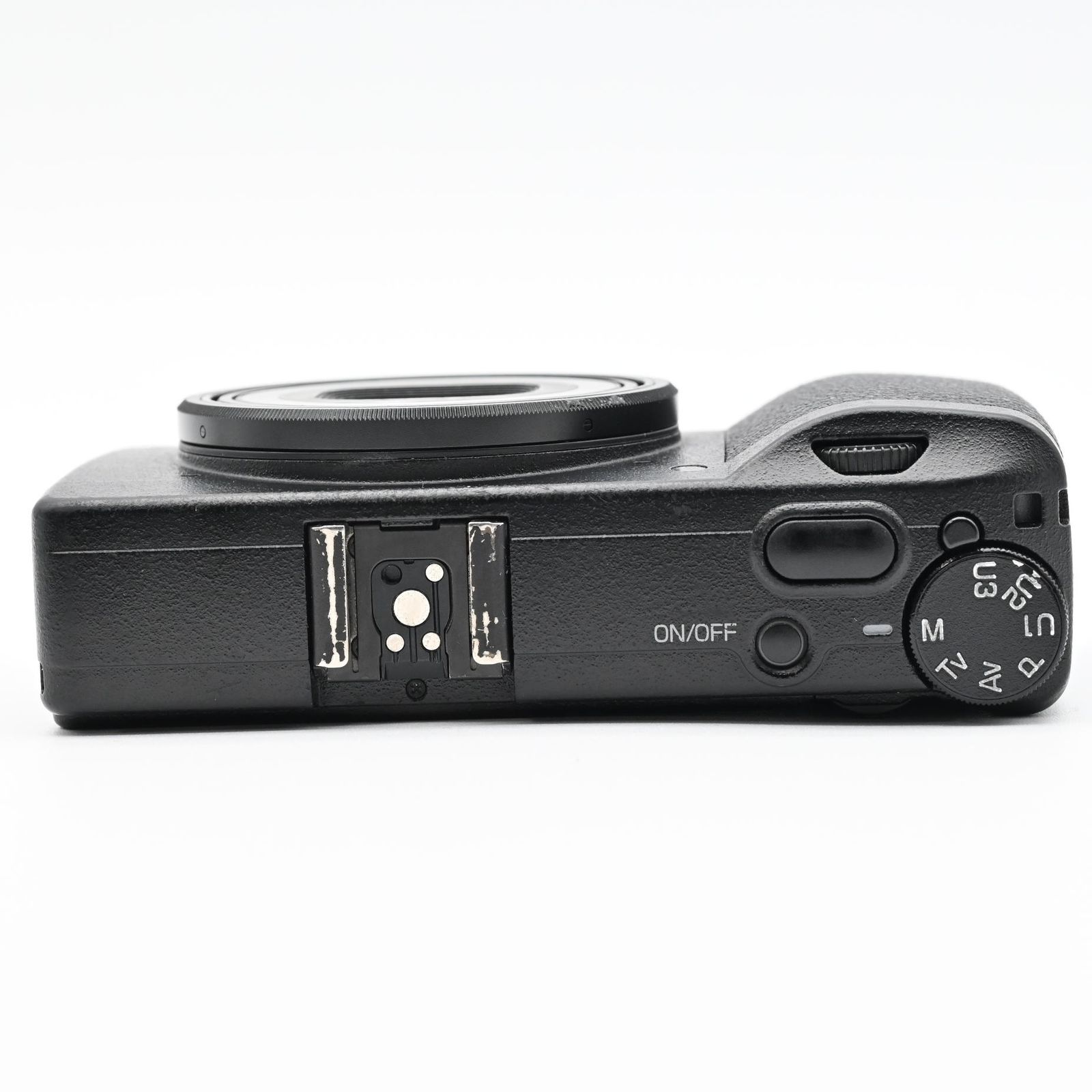 RICOH GR III ショット数 5903回 別売り充電器BJ-11付 - メルカリ