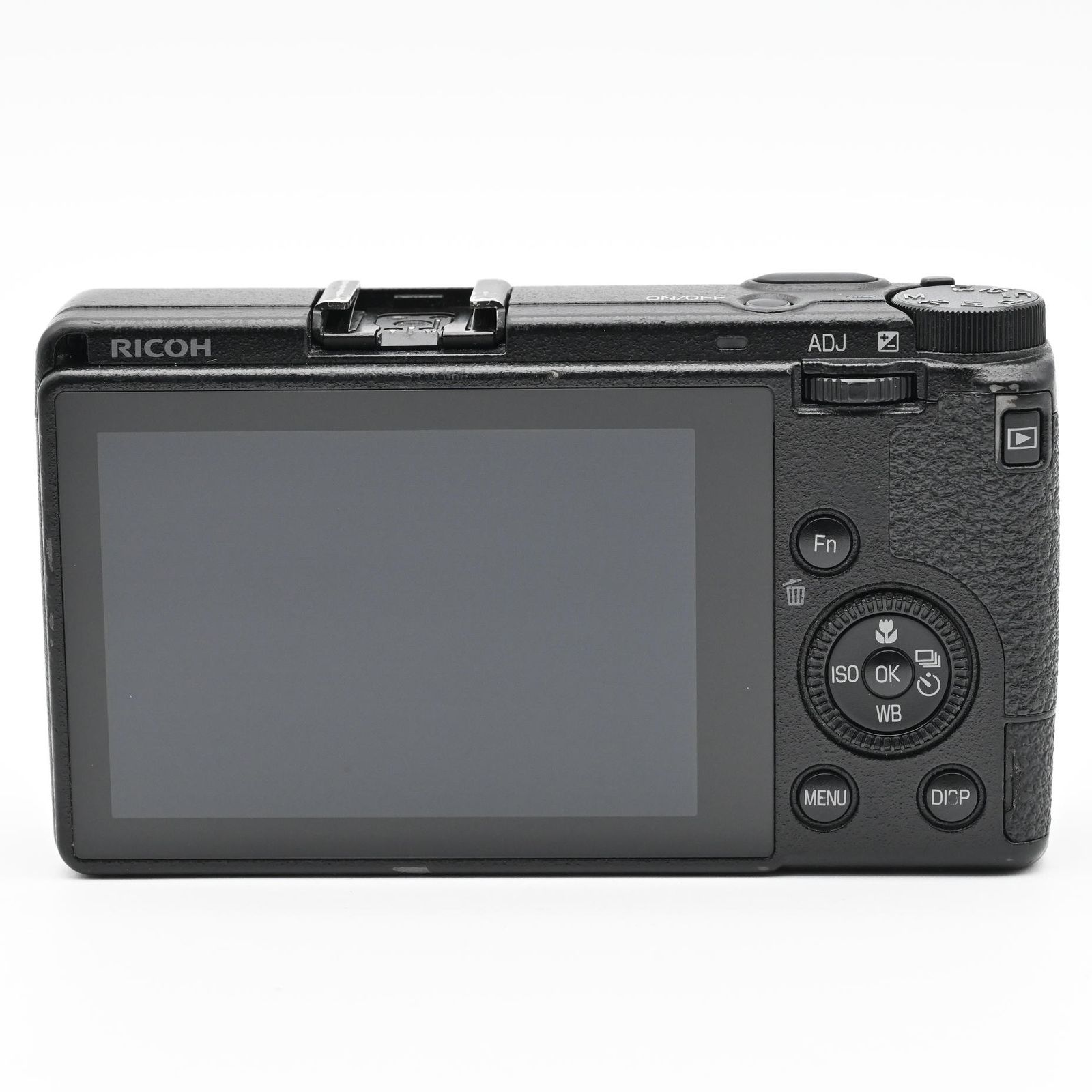 RICOH GR III ショット数 5903回 別売り充電器BJ-11付 - メルカリ