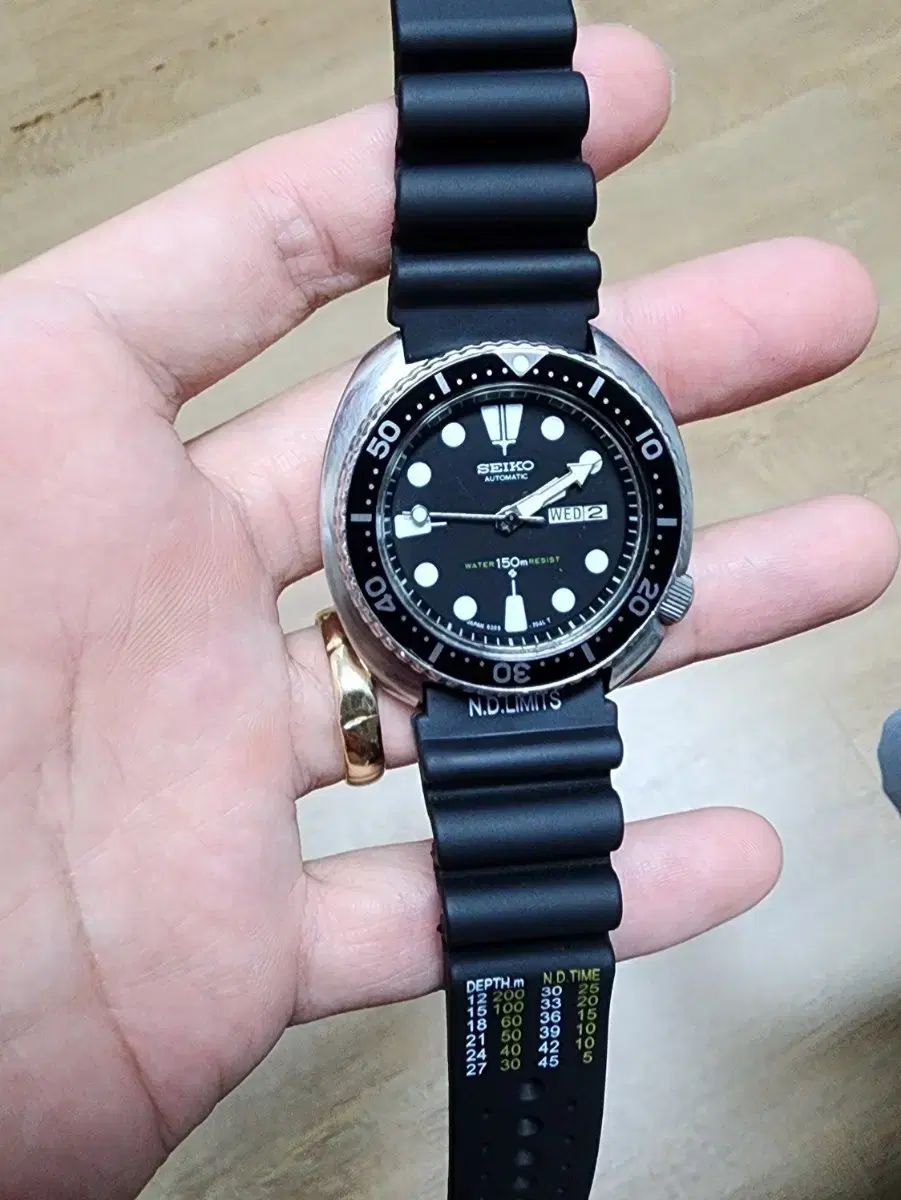 セイコー ヴィンテージ タートル 6309-7040 出品 (リファー)