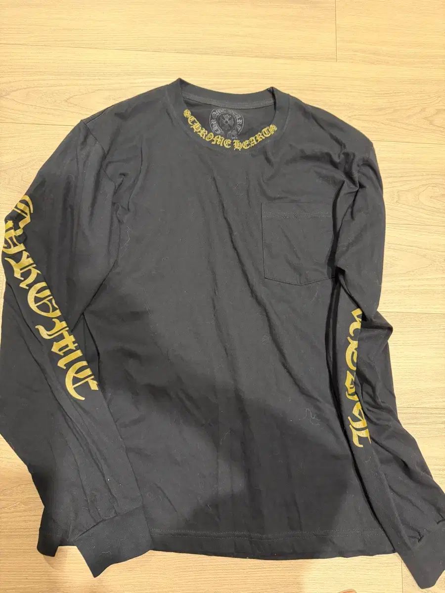 クロムハーツ ネック ロゴ スクリプト ポケット ロングスリーブ Tシャツ Lサイズ 90,143円