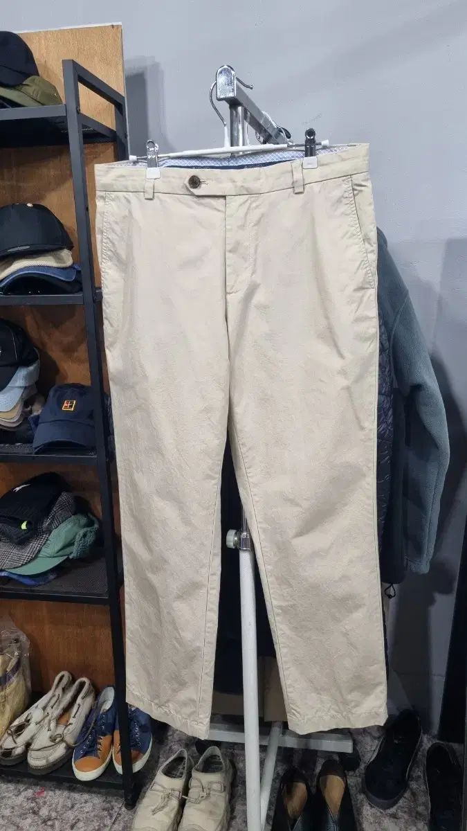 (BROOKS BROTHERS) スタイリッシュ チノ コットン パンツ 33サイズ