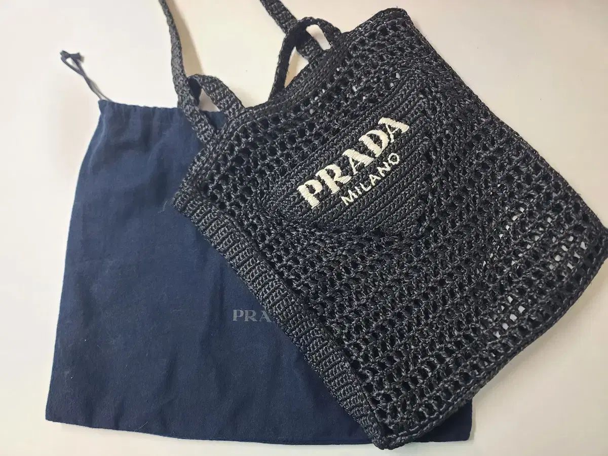 PRADA プラダ ラフィア トートバッグ ブラック
