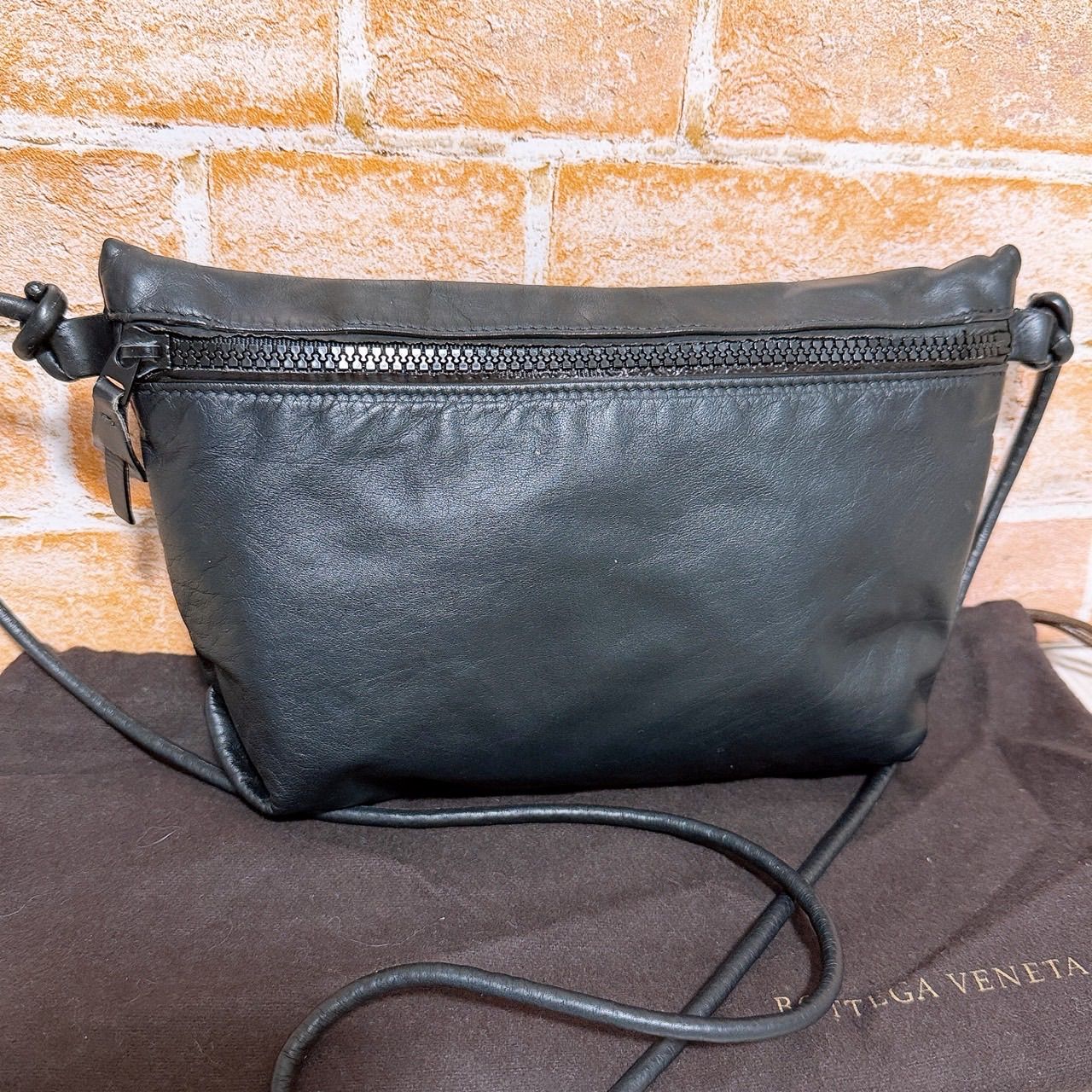 (美品) BOTTEGA BENETA(ボッテガヴェネタ)ショルダーバッグ レザー ブラック