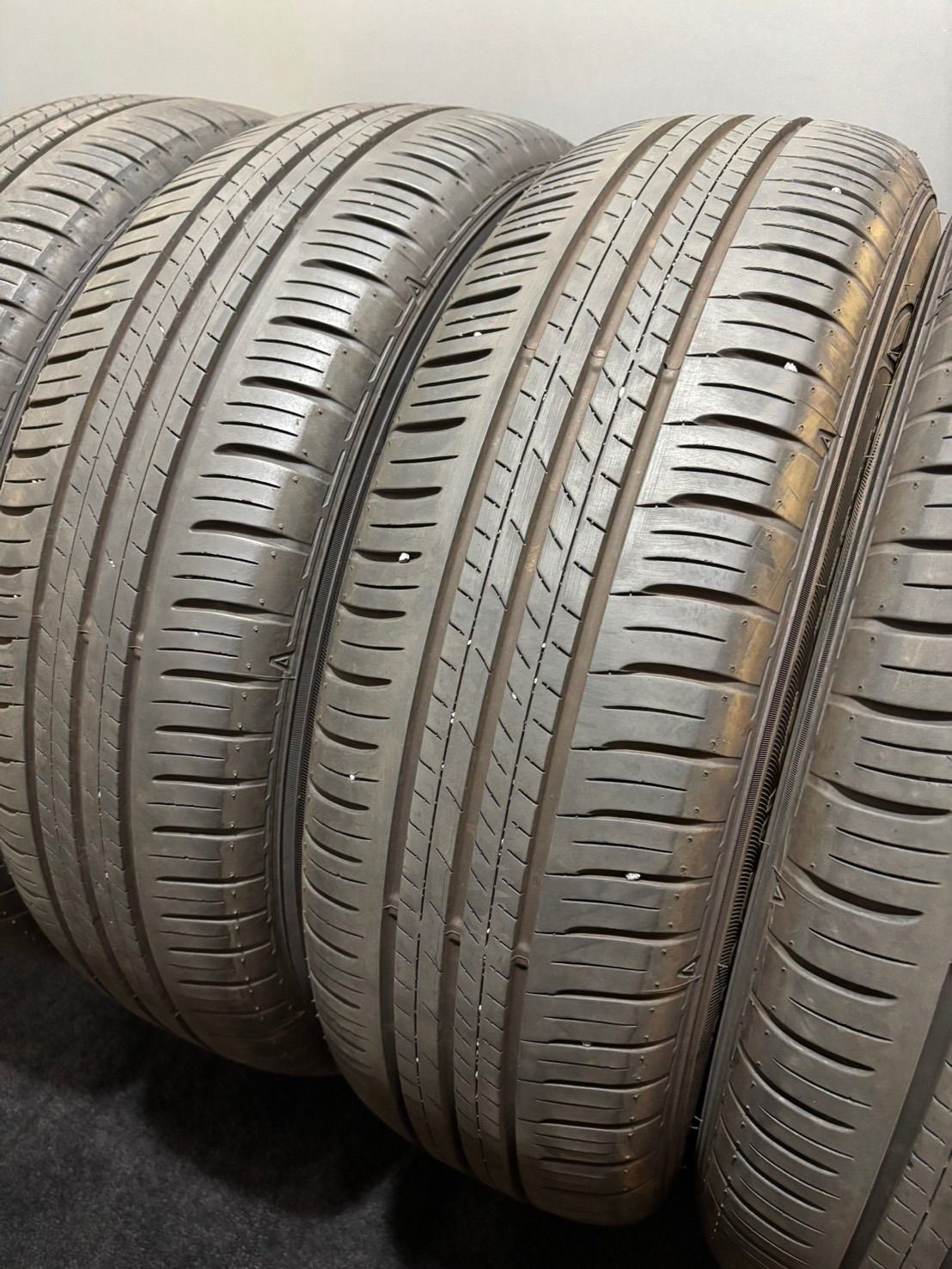 ★195/65R16 DUNLOP/ENASAVE EC300+ 23年製 夏タイヤ サマータイヤ 4本 ダンロップ エナセーブ ライズ ロッキー (南1-M636)