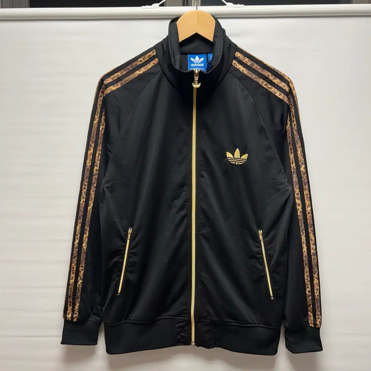 正規品/100 adidas アディダス ファイヤーバード レオパード ブラック GOLD 검금 トラックジャージ/ジャージ