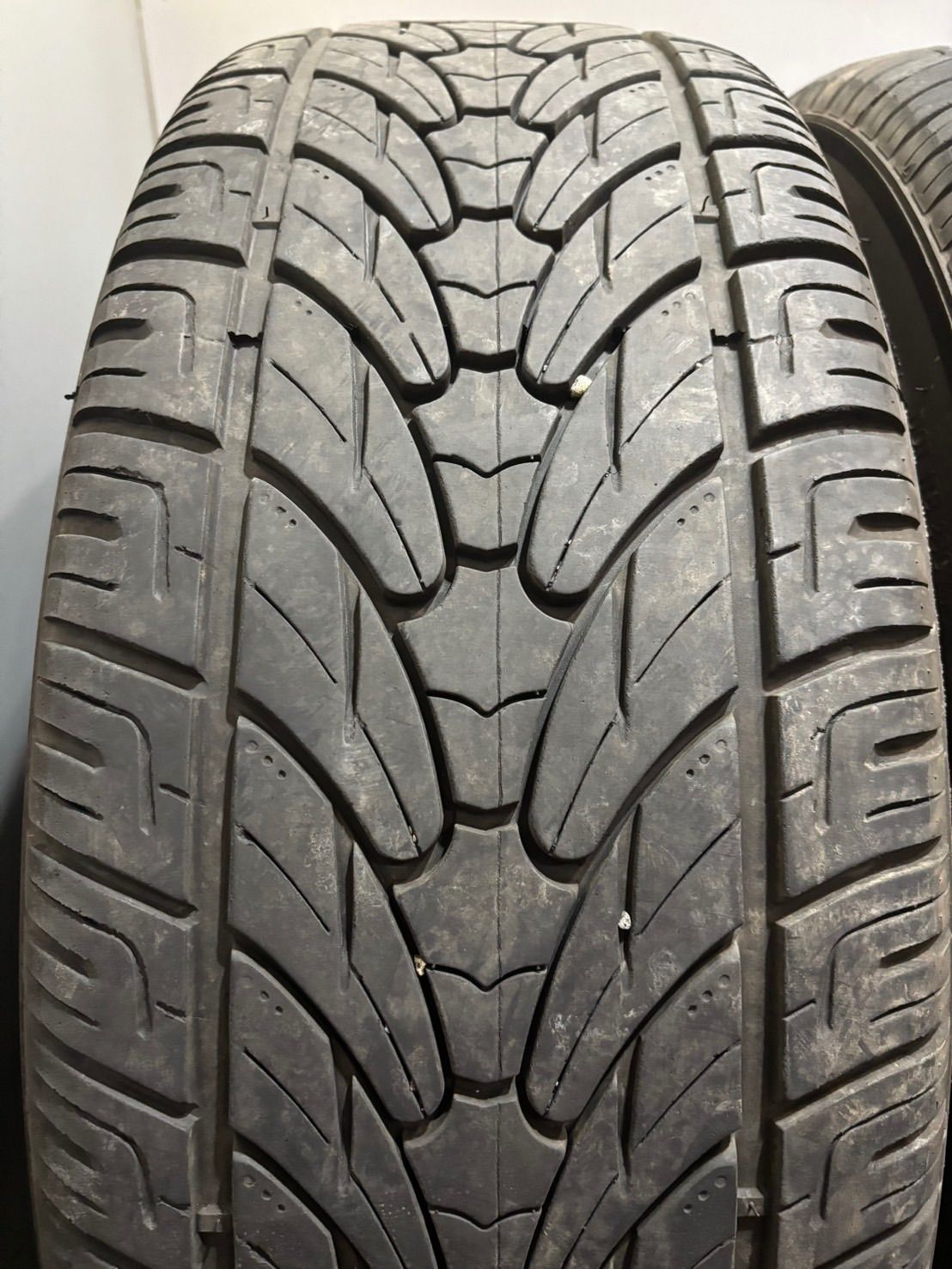 ☆295/30ZR26 LIONHART/LH-TEN 24年製 LEXANI LUST 26インチ 10J +15 ☆295/30ZR26 LIONHART/LH-TEN 24年製 LEXANI LUST 26インチ 10J +15
