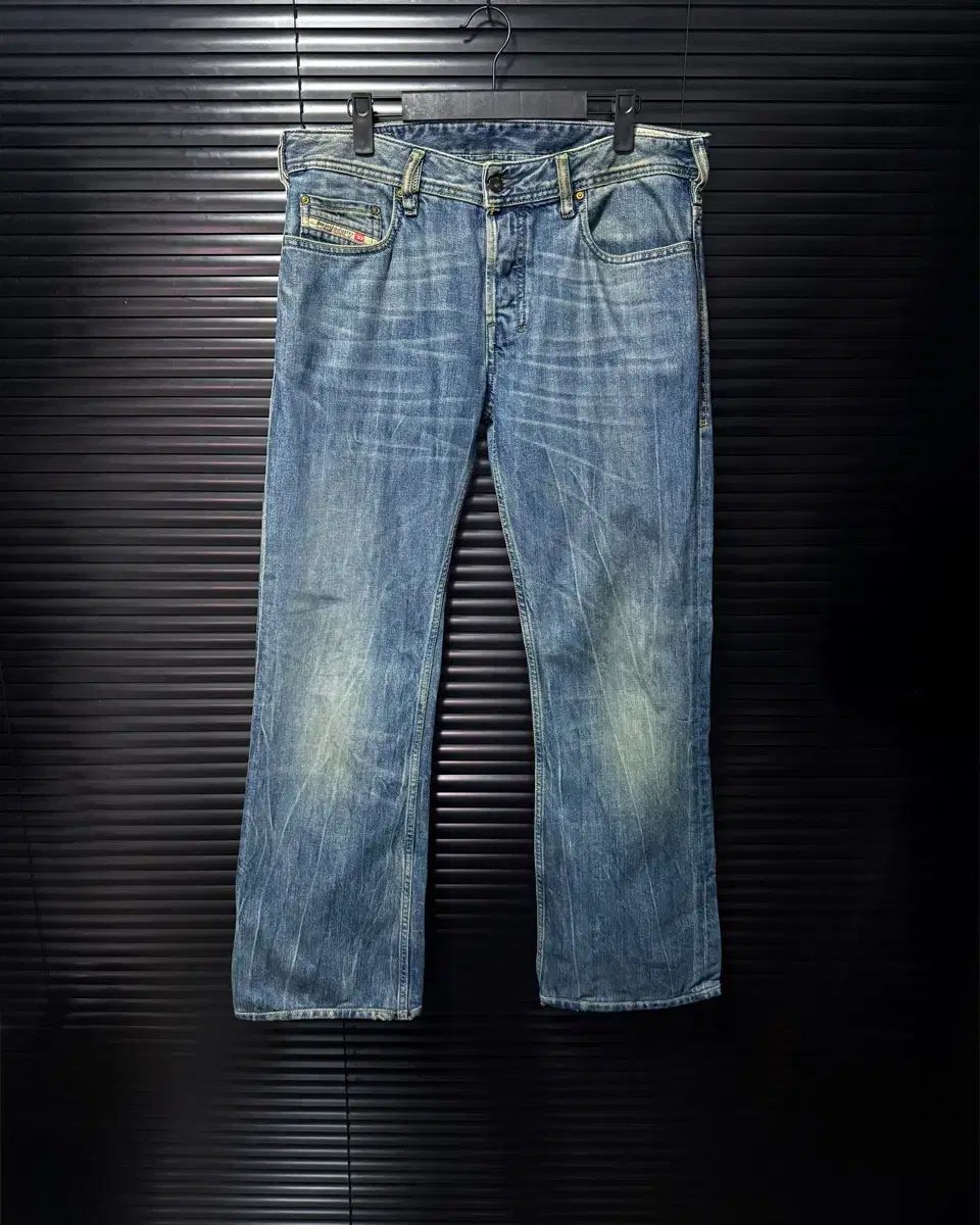 DIESEL ZATHAN ブーツカット ディーゼル フレア デニム W31 フレア 