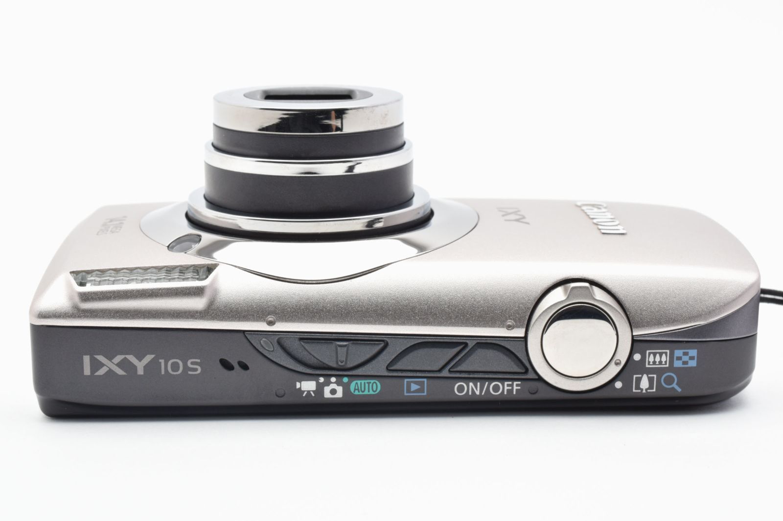 【124】可品！キャノン IXY10S PC1467 カメラ　シルバー系 ☆極上美品☆キヤノン Canon IXY 10S PC1467 シルバー 元箱付属