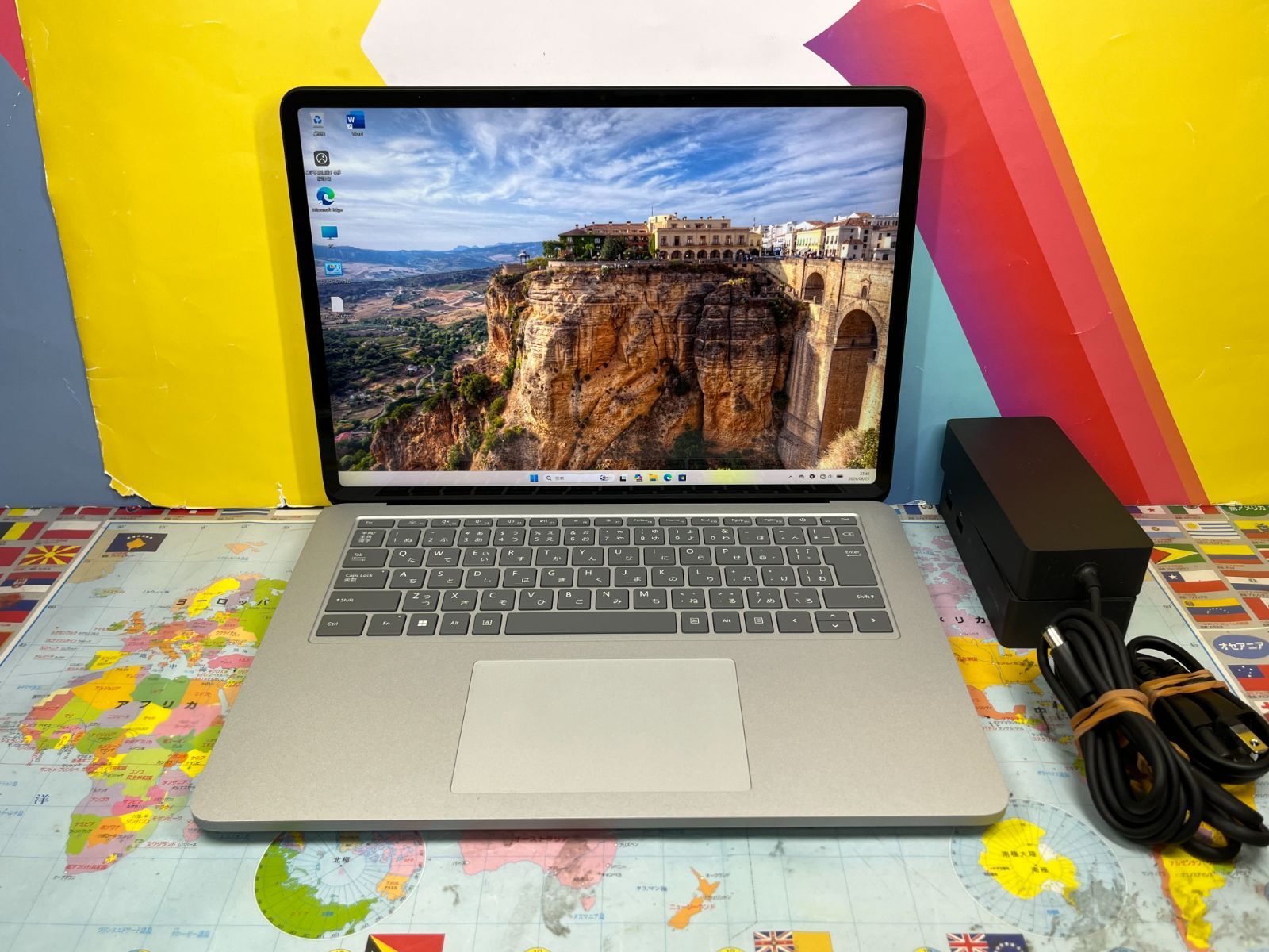 美品 Laptop Studio 1964 14.4型 マルチタッチ 16GB