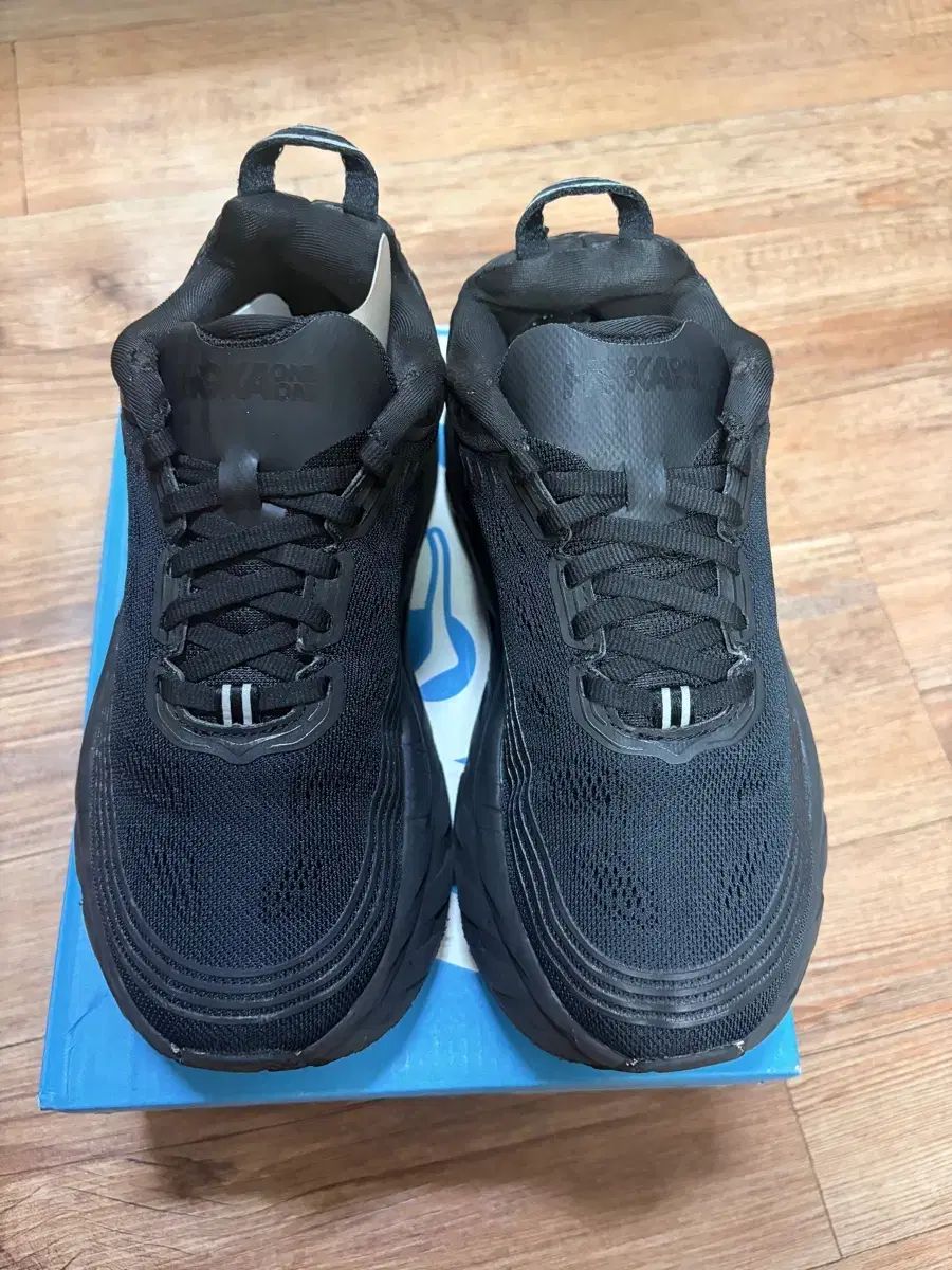 HOKA ONE ONE ホカオネオネ ボンダイ6 レディース (クリーム購入限定モデル) 8,701円
