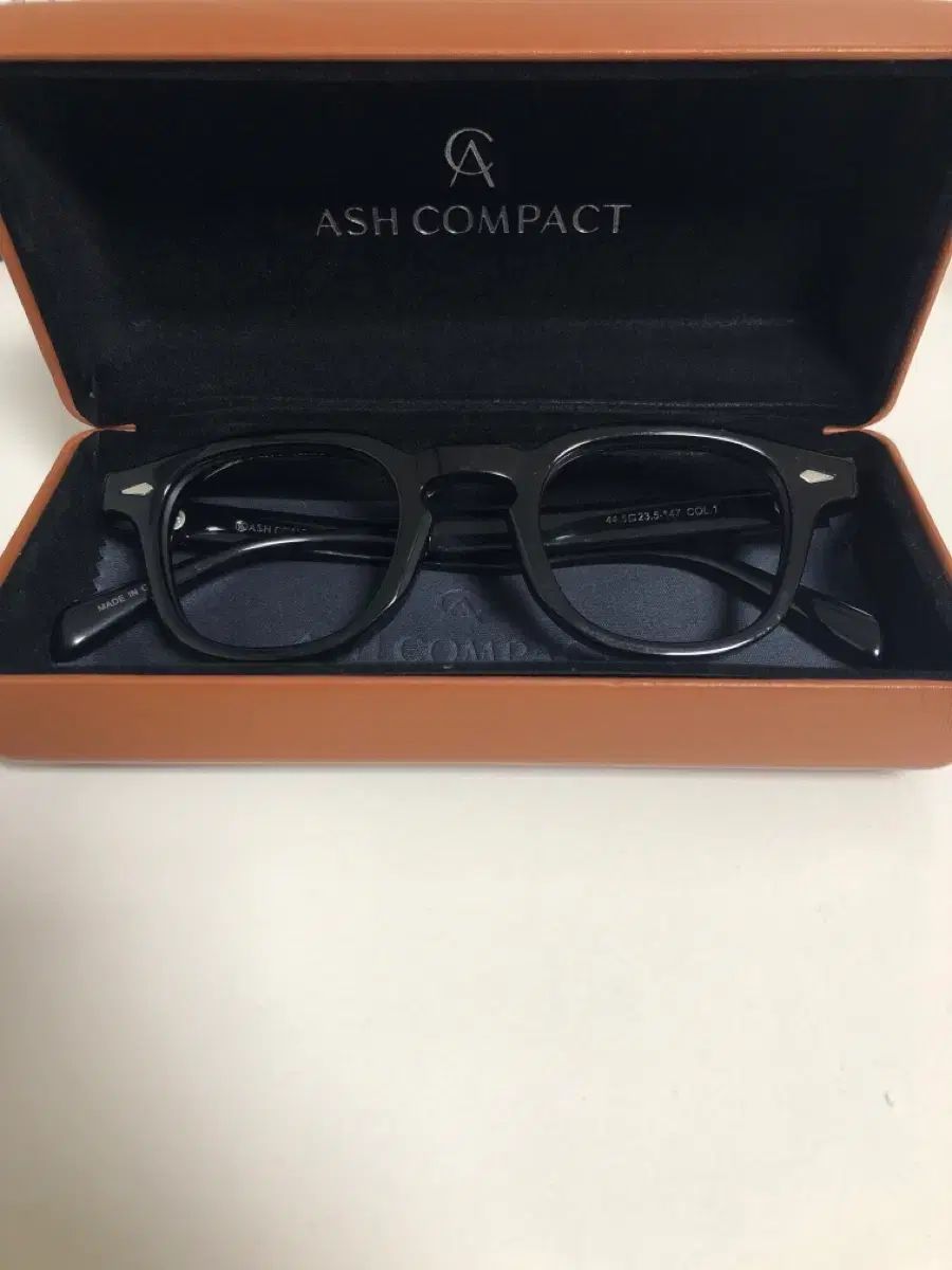 ASH COMPACT TAR 44