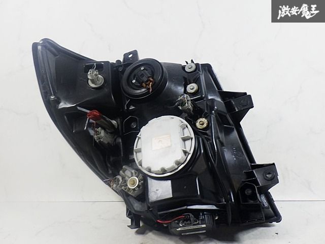 日産 純正 E51/NE51/MNE51 エルグランド 後期 HID ヘッドライト ヘッド