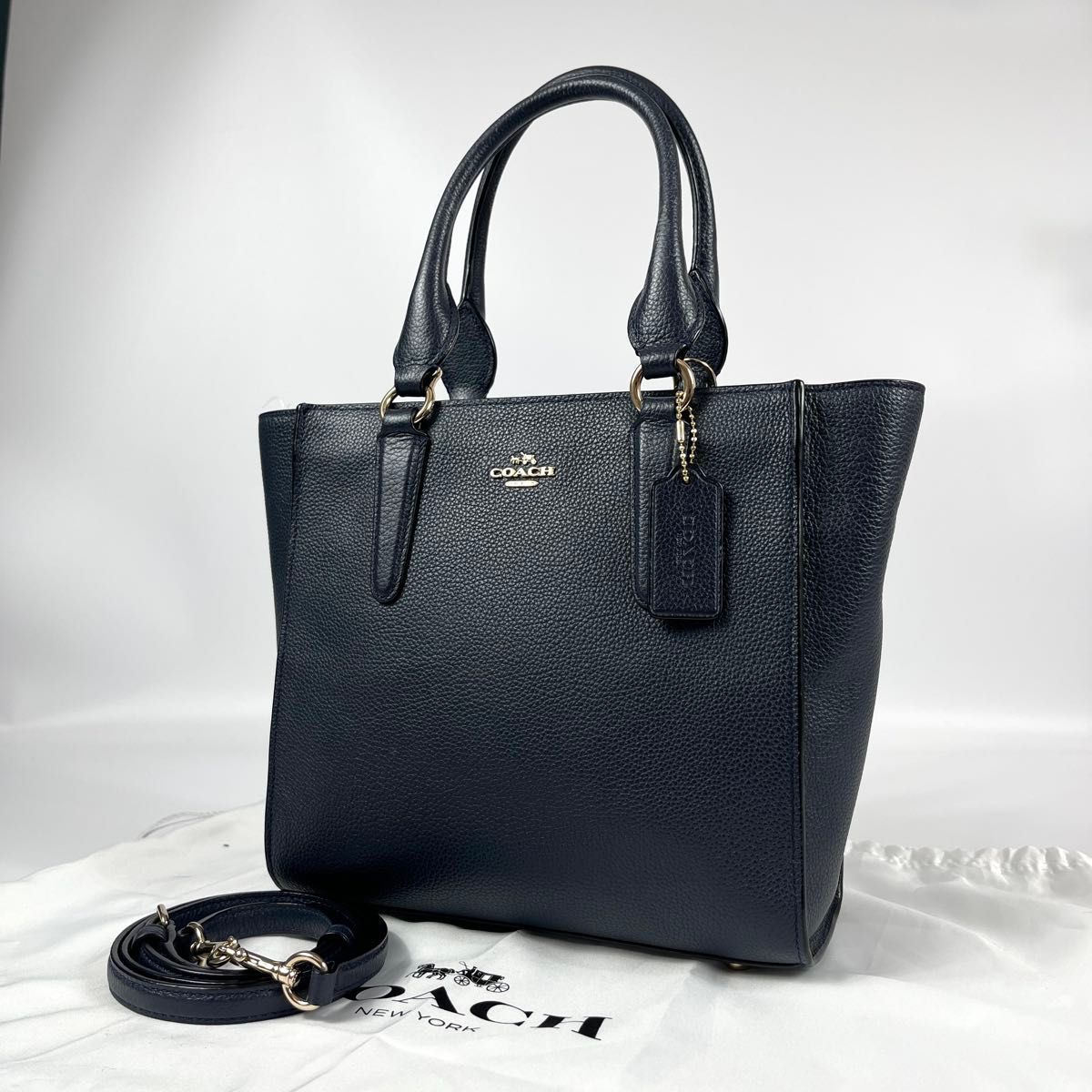 美品 COACH コーチ 2WAY ハンドバッグ クロスビー キャリーオール 24 ショルダーバッグ ネイビー レザー 37415
