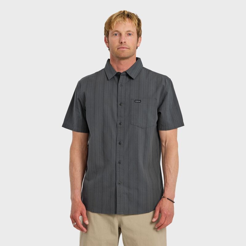 クイックシルバー メンズ ボトムス ハーフパンツ・ショーツ Quik silver Mens Dobby Stripe Classic Short Sleeve Top Iron Gate ストライプ