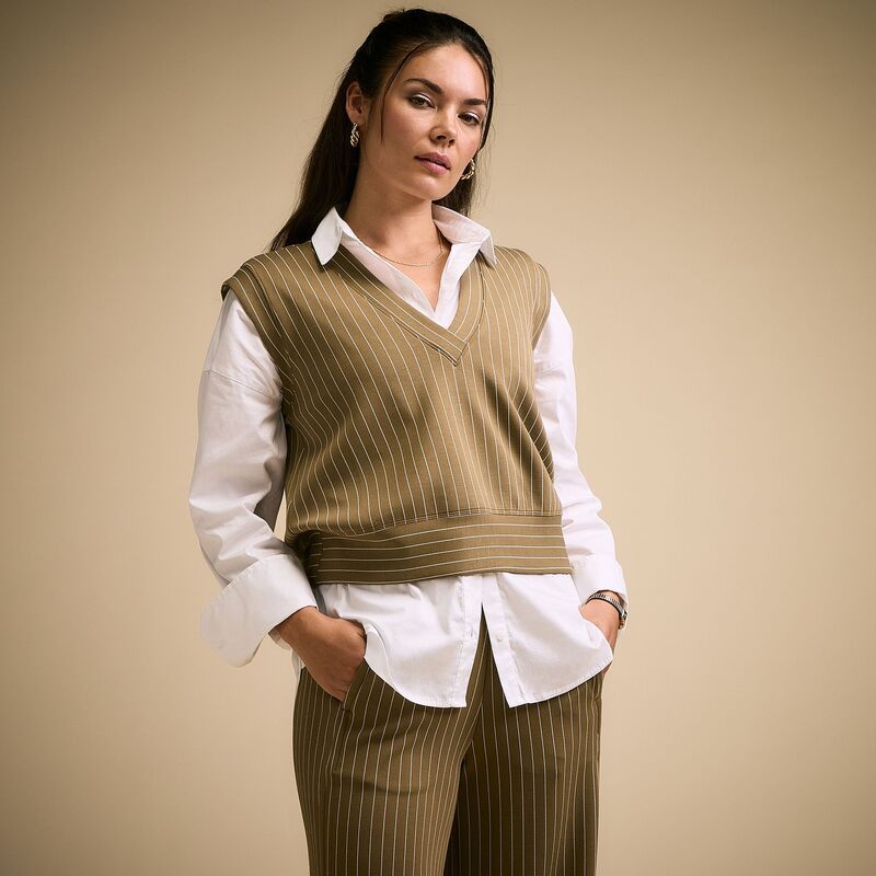 キャリー レディース アウター ジャケット・ブルゾン Vネック シャツ ノースリーブ CALIA Womensandwash Sleeveless VNeck Popover Shirt Kangar
